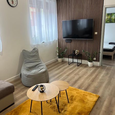 Garay26 Apartman Pécs Esterno foto