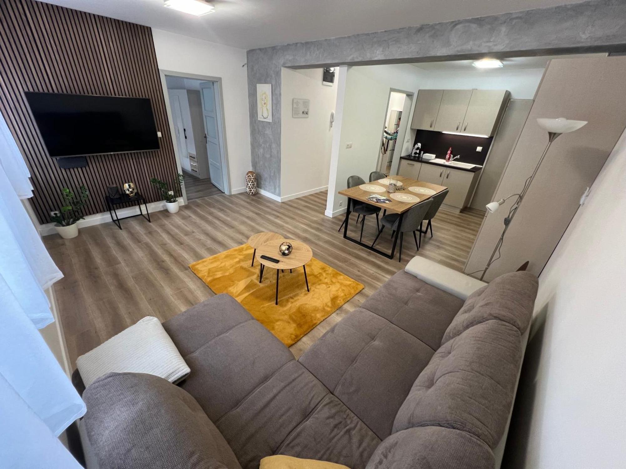Garay26 Apartman Pécs Esterno foto